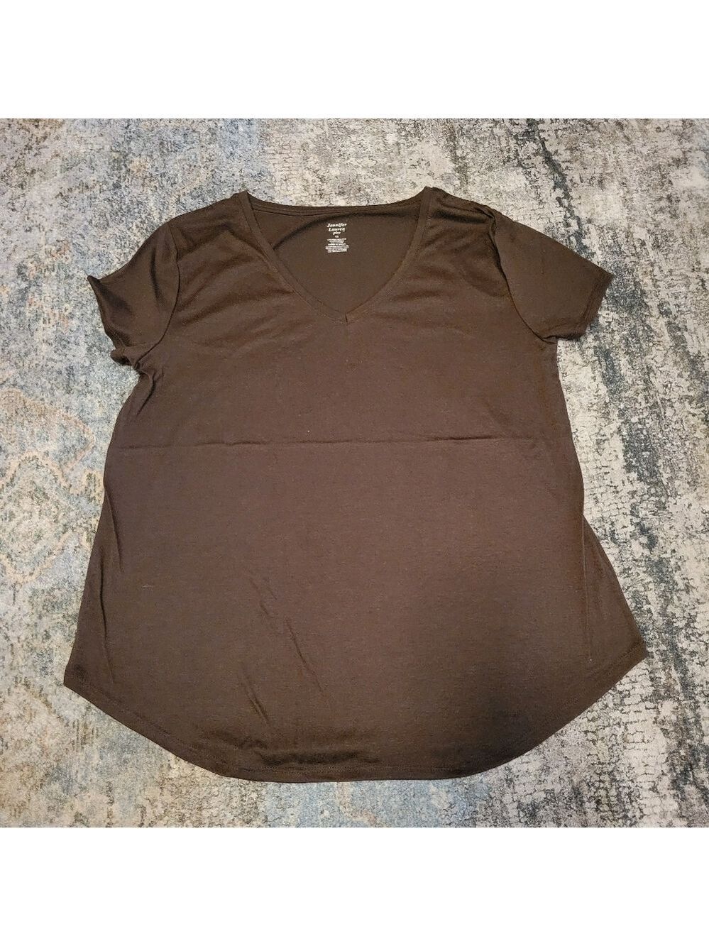 Jennifer Lauren Size 1X Classic Brown V-Neck Short Sleeve Tee